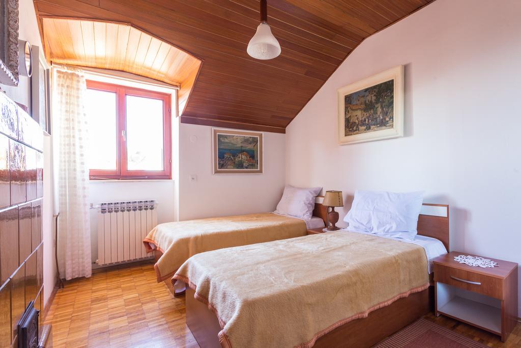 Lise Apartamento *